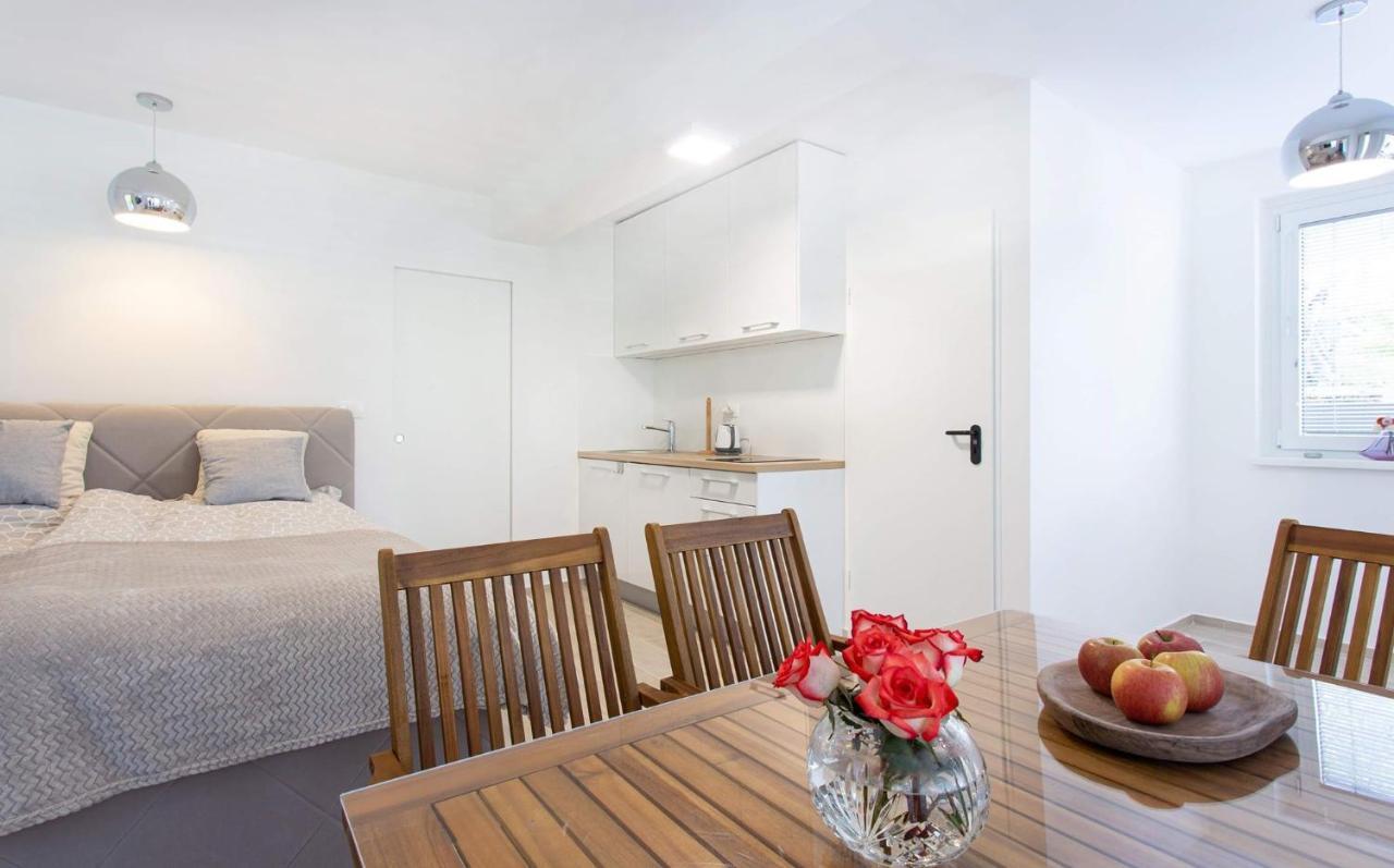 Cosy Apartment Pr Potokar Podlonk Exterior foto